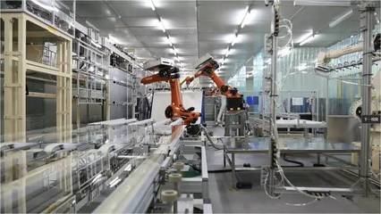 彩虹“G7.5 TFT-LCD基板玻璃關(guān)鍵工藝技術(shù)研發(fā)及產(chǎn)業(yè)化”項目通過成果鑒定，推動國產(chǎn)顯示技術(shù)突破